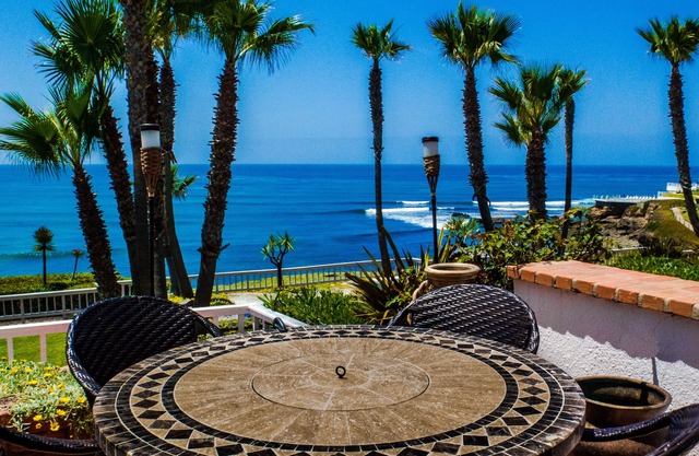 K38 Club Marena Villa de 2 pisos, Ultimate Beach Pad y Can Check Surf desde la cama.
