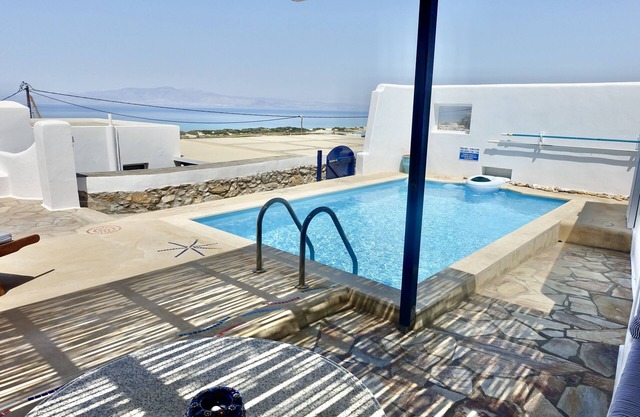 Kamari Villa-B con piscina privada y jacuzzi