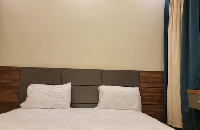 Karachi Travelodge Guest House