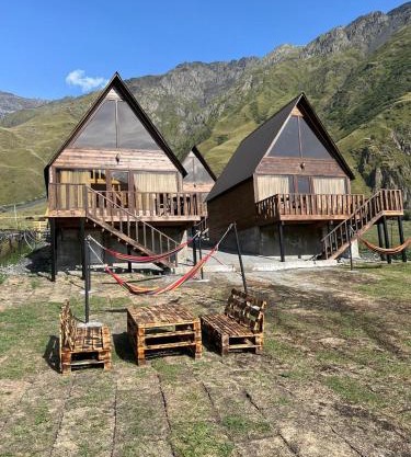 Kazbegi 4 side cottages