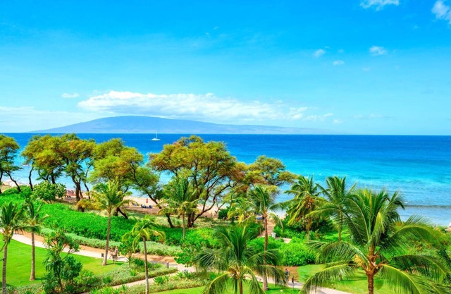 KBM Resorts | Spacious Ocean View 4-Bedroom Honua Kai Collection | Multi Unit Listing | Same Floor | 2 Free Rental Cars! HKH-504/16