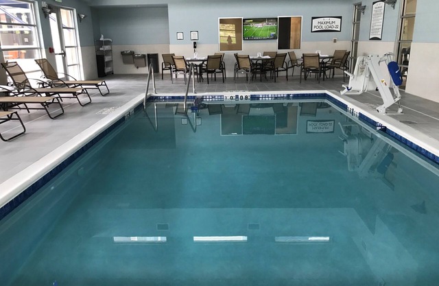 Suite King. Desayuno gratis. Piscina con tobogán. ¡Ideal para viajeros de negocios!