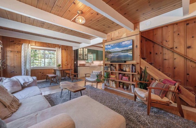Kings Beach Cottage | Pet-Friendly, Near Beach
