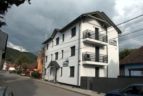 Király Apartments