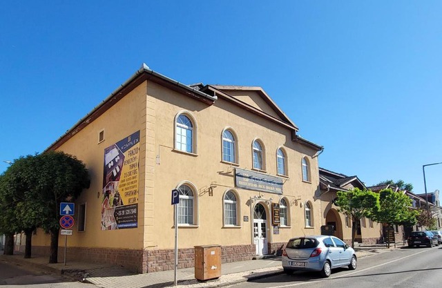 KOMPLEX -Rendezvénytermek-Panzió-Apartman-Irodák-