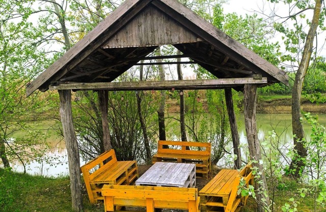 Konak Lake - Lake Cottages