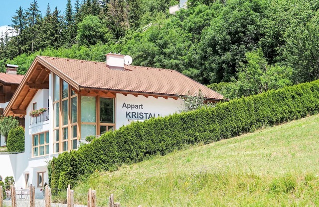 Kristall by Interhome