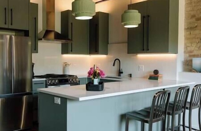 The Kroger Lofts - Unit B: Cozy Winter Getaway
