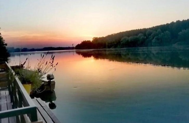 Kuca na vodi Baric