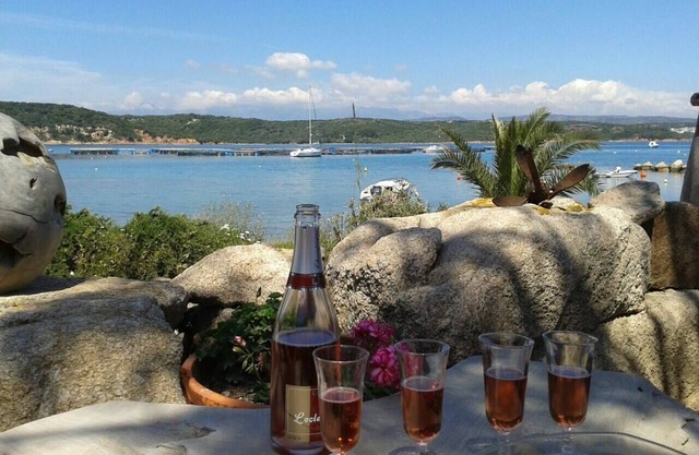 Alquiler villa en bonifacio pies en el agua