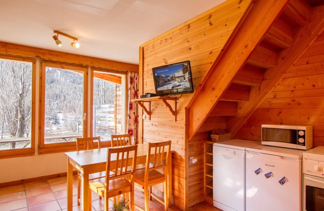 Chalet L'Elva: Hameau des Hautes Alpes Nevache Chazals