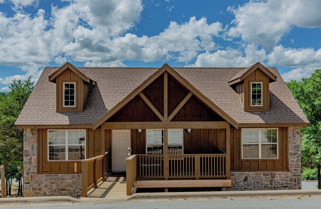L092, 2-Bedroom Near Lake "Great Catch Cabin, SEE DESC. for SUMMER SPECIAL