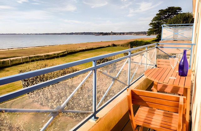 The Bay - vistas al mar y playa accesible a pie - Ideal para parejas