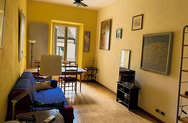 The house of angels: in the city center apartment decorated by local artists