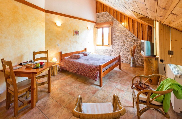 La Primholstein-Habitacion Doble-Baño Privado-Confortable-Vista a la Montana