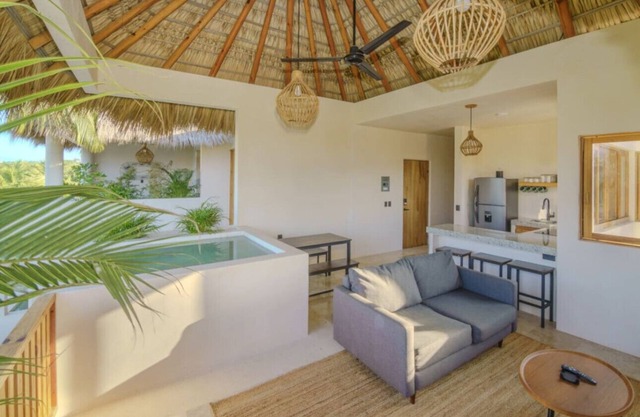 La Punta Beach Front Penthouse Oasis Starlink