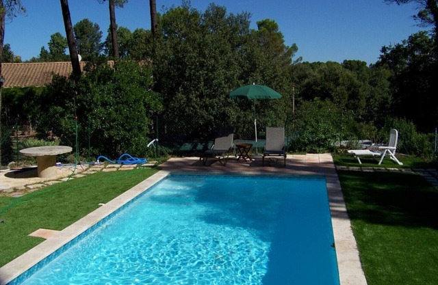 LA ROMARINE Casa rural para 8 personas