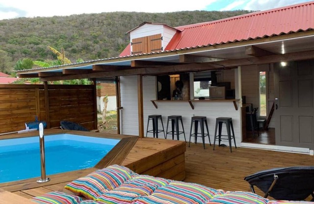 La tiny de titanse avec piscine