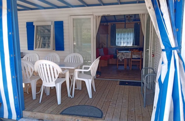 La Tremblade - DISCOVER this MOBILE HOME on a PRIVATE PLOT