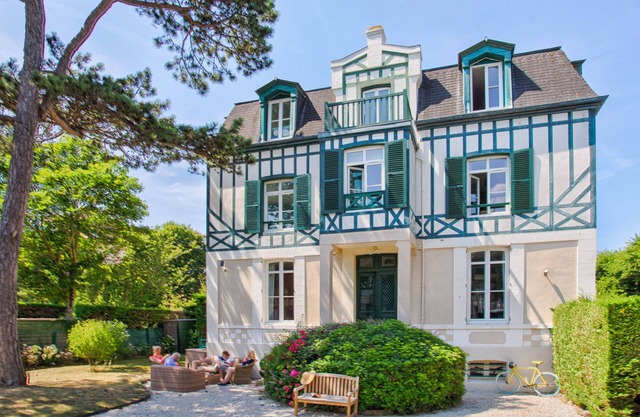 La Villa Chloé - Proche Plage - Face Au Royal - Deauville