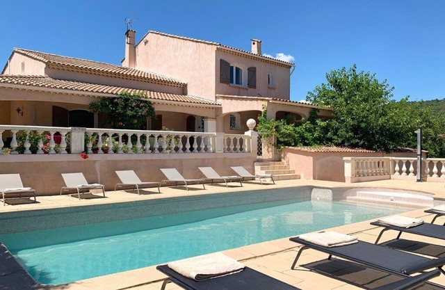 LA Villa DES Ames Liees