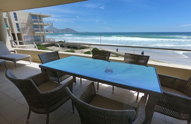 Lagoon Beach Hotel Apartments