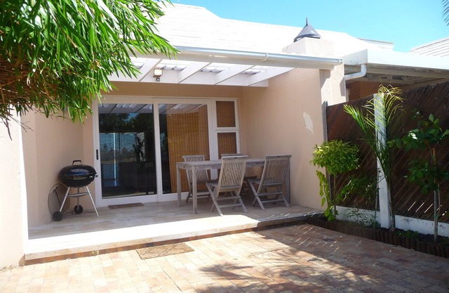 Lagoon View Holiday Duplex (SB)