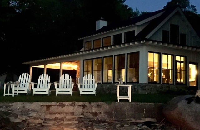 Lake Erie Lakefront Cottage construido a medida