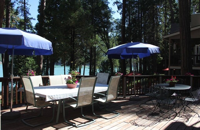 Cabaña lago frontal con Barco deslizamiento Hermosa Bass Lake