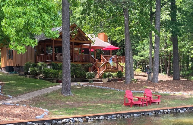 Lake Gaston Cottage - Impresionante vista amplia ensenada con enorme muelle y kayaks, canoa