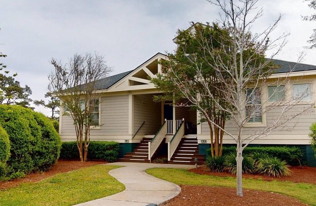 Lake Views, 2BR, 2BA, Lakeside Villa