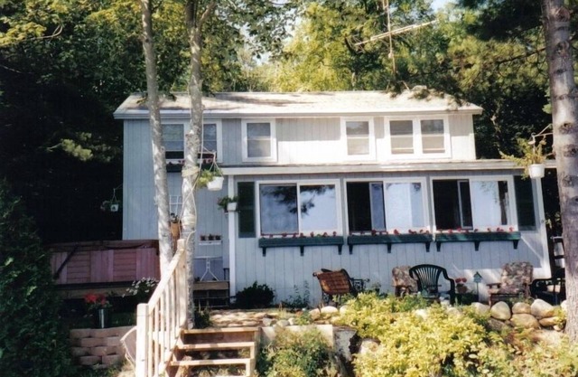 Un precioso lago Winnisquam privada Frente al hogar, de 3 dormitorios, 2 baños, jacuzzi