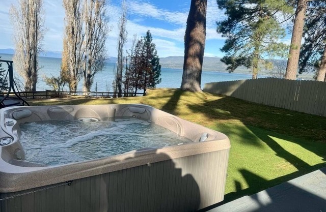 Executive Lake House, casa de lujo frente al mar, jacuzzi, kayaks, SUP's, Wi-Fi