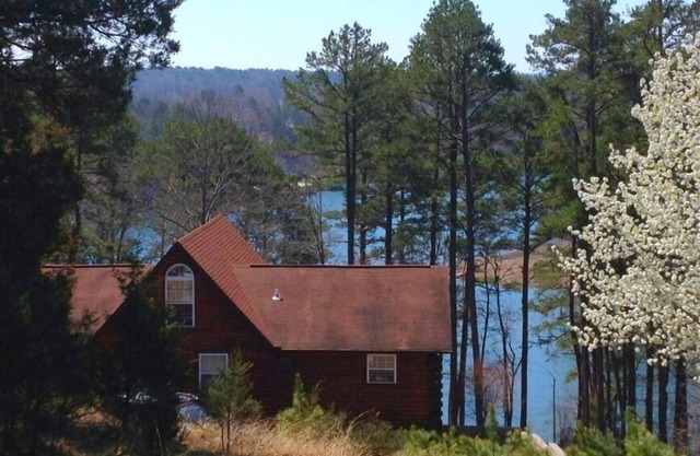Cabaña frente al lago en Quiet Cove on Greers Ferry Lake