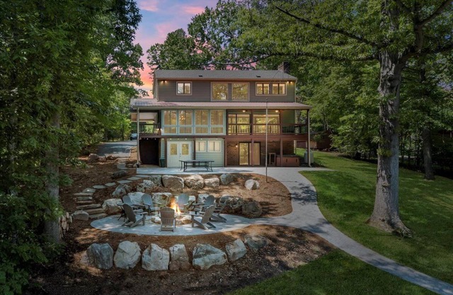 LAKE Emerald Shores: Lakefront & Private Dock