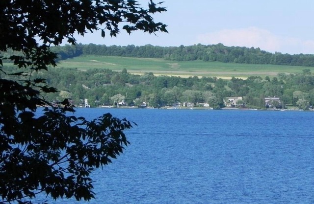 Lake Edge-Spectacular Location-3 habitaciones- Lakefront- 1 Prime Week disponible