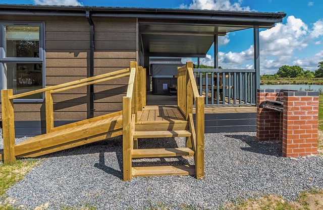 Lakeside 3 Pet Friendly