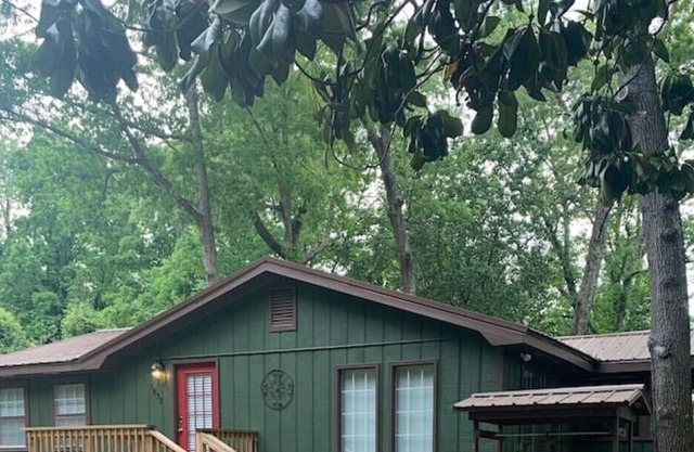 Lakeview Cabin at Sweetwater Creek State Park