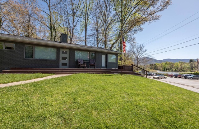 Lakeview Knoll | A pasos del lago Tomahawk