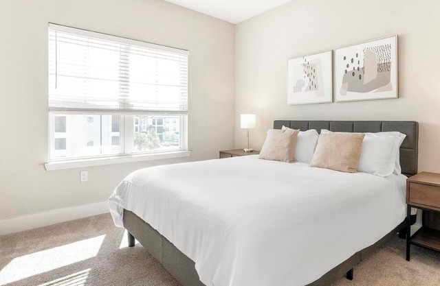 Landing at APEX South Creek - 1 Bedroom in Mead...