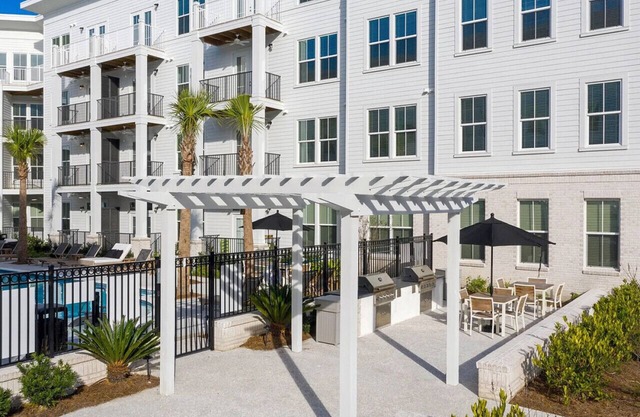 Landing at Avalon at James Island - 2 Bedrooms in Charleston