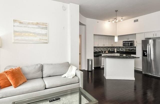 Landing at Aviah - 2 Bedrooms in Central Fort L...