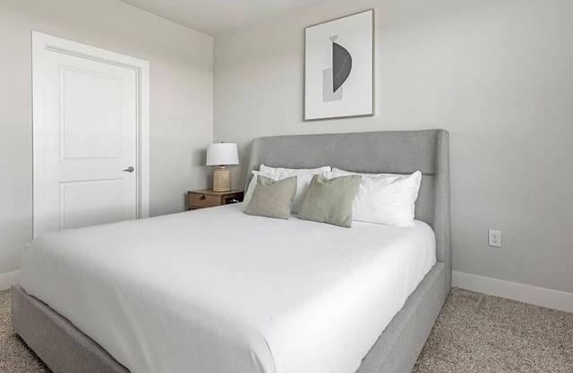 Landing at Bellrock Market Station - 1 Bedroom in Downtown Katy