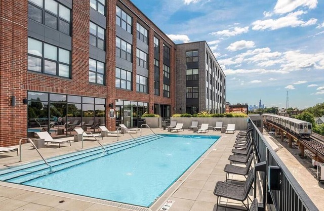 Landing at Logan Apartments - 1 Bedroom in Logan Square