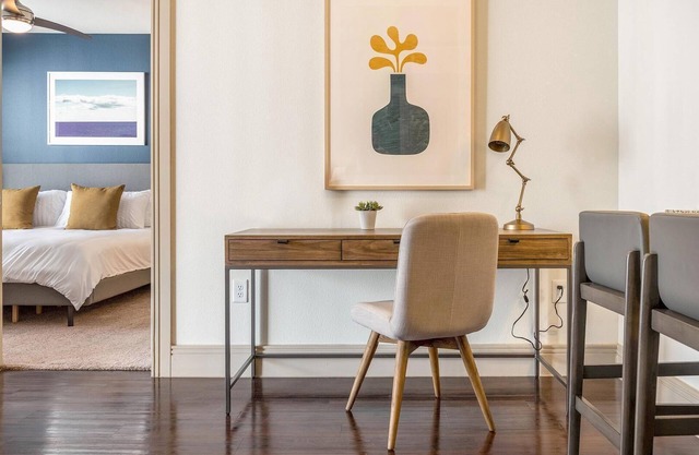 Landing at Preston at Hillwood - 2 Bedrooms in ...