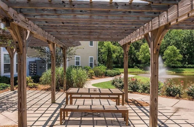 Landing at St. James at Goose Creek Apartment Homes - 1 Bedroom in Downtown Goose Creek