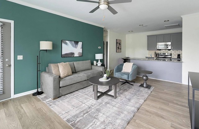 Landing at The Metropolitan - 1 Bedroom in Nash...
