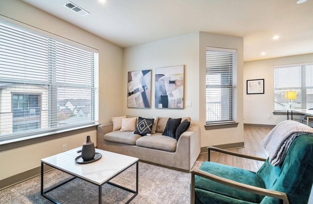 Landing at Bridge at McKinney - 2 Bedrooms in D...