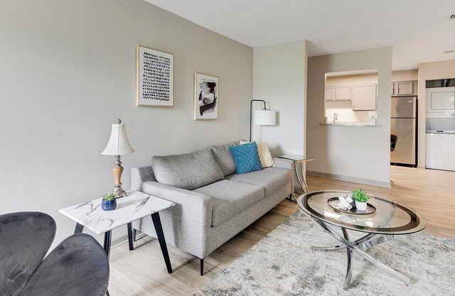 Landing at Reserve at Research Park - 1 Bedroom...