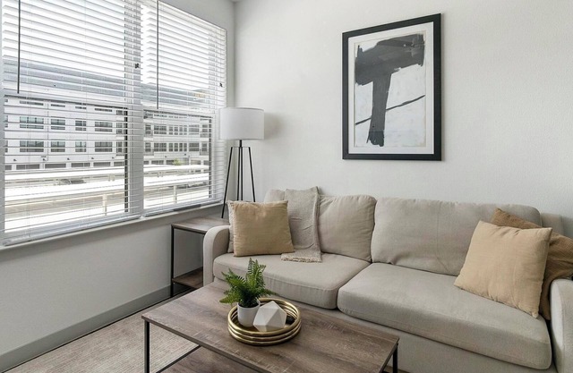 Landing | Stunning 1BD, Pool, Clubhouse
